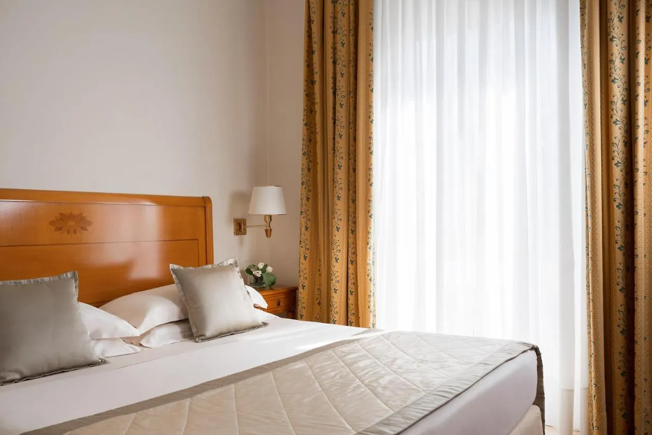 Hotel Residenza Parco Fellini Rímini 4*,