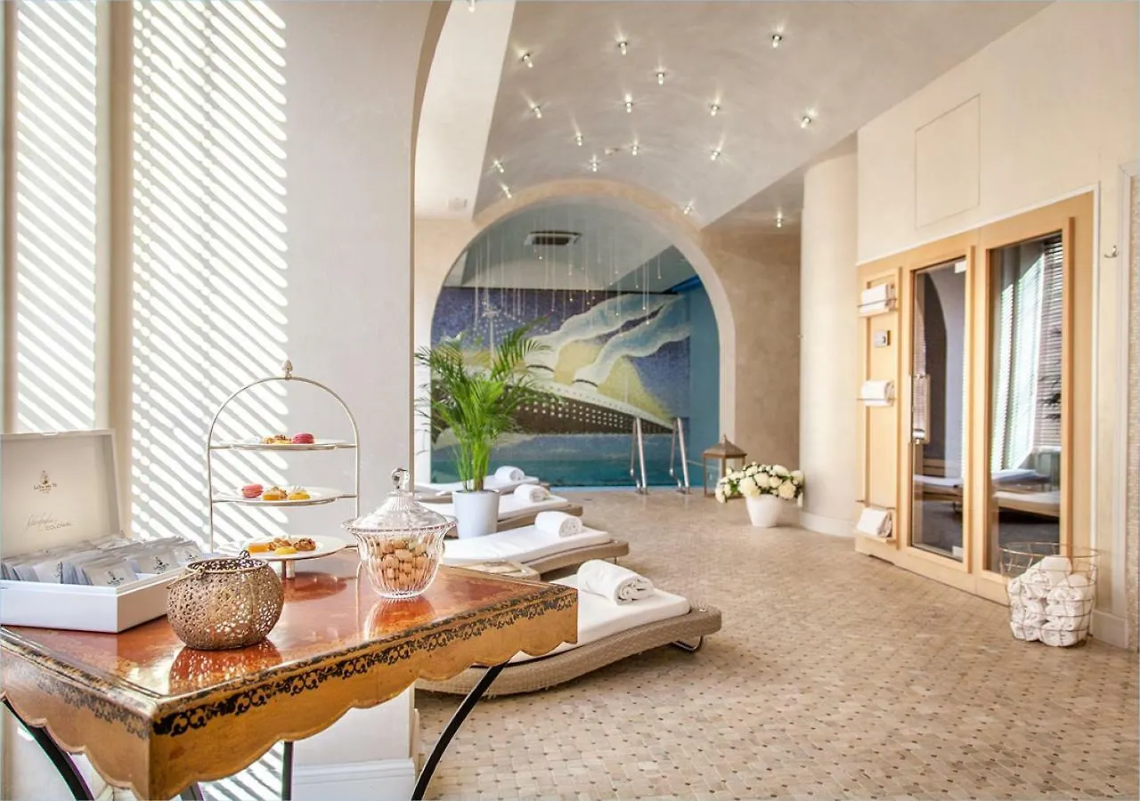 里米尼 Residenza Parco Fellini酒店 4*,